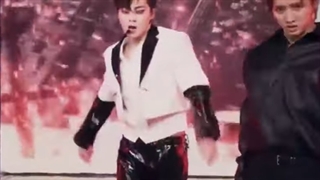 اجرای آبسشن توسط شیومین اکسو EXO obsession X_Xiumin ver on Xiuweet time