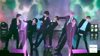 کنسرت بی تی اس فالو = فالو