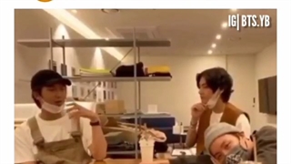 نوشیدنی نامرئی نامجون که فقط خودش میتونه ببینه.