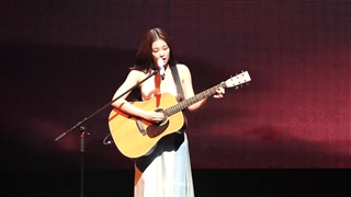 اجرای جنی  با اهنگ Best Part در  PRIVATE STAGE