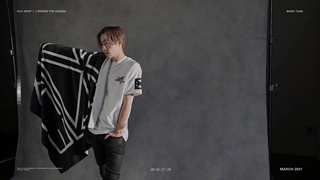 سومین ویدیوی چنل یوتیوب مارک MY MERCH PHOTOSHOOT + زیرنویس فارسی آنلاین