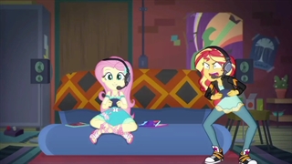 اکواستریاگرلز بازی یا گیم دوبله فارسی