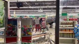 غارت فروشگاه‌ها ادامه دارد!