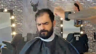 عجب  این منم وقتی میره سلمانی