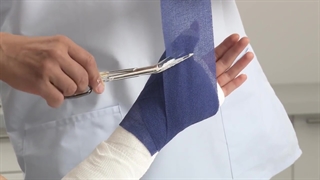 ویدیو گچ گرفتن دست