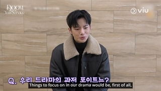 مصاحبه با بازیگران سریال ویرانگر در خدمتگزاری حاضر است با زیرنویس