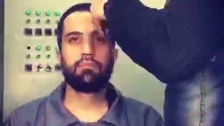 گریم مسعود شیرانی فرد در نقش آیت الله مرتضی مطهری در نمایش " زمان در حبس قصر "