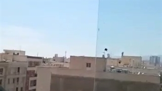 نصب شیشه بالکنی تاشو توسط کامادر 09126199115