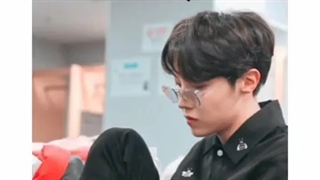 14.آرمی های ایرانی اذیت نکنید چون...