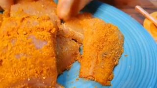 فیله شیر سرخ کرده با سالاد ریحان ترکی- ماهی خان