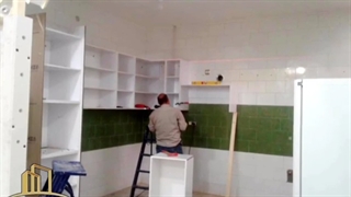 کابینت هایگلاس سفید و بژ(پررنگ)