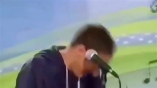 33 ناموسا یه دقه جدی باش . من: XD