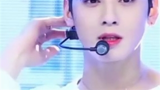 عجب ادیتیه این لامصب،خیلی جذابههه