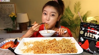 اسمر: Shopee Singapore Rothy Noodle