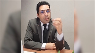 تاکی قراره خودت بشینی توی دفترت؟