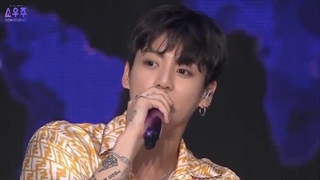 صدای بهشتی کوکی _ اهنگ still with youرو میخونه ♡( دومین روز ماستر )