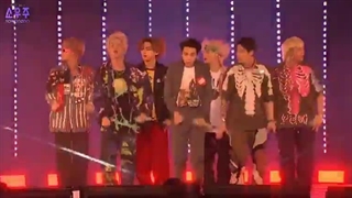 کاتی از اجرای اهنگ fireدر دومین روز ماستر