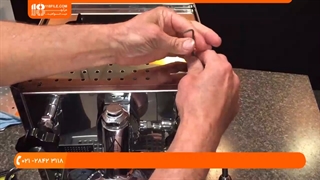 آموزش تعمیر اسپرسوساز - نحوه ی برداشتن گروپ دمی