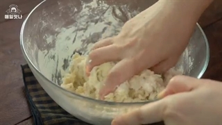 دستور تهیه پیراشکی کاستارد نرم و کرکی