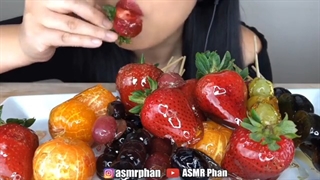 ASMR EATING SOUNDS!!