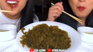 ASMR EATING SOUNDS!!