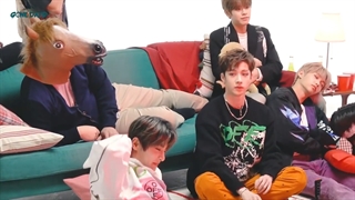 پشت صحنه موزیک ویدیو "Mixtape GoneDays"استری کیدز با زیرنویس انلاین فارسی