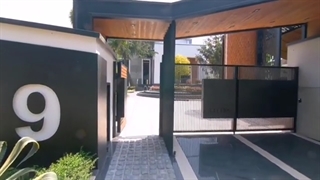 فروش ویلای مدرن در شهرک دهکده شیرین