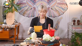 برنامه "IDOL COOKBANG" با حضور بم بم + زیرنویس فارسی آنلاین