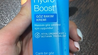 دور چشم نوتروژینا