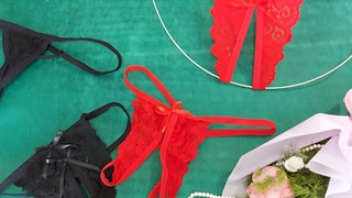 شورت زنانه دو لبه دو پاپیون قرمز و مشکی