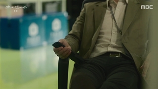 در آستانه دیوانگی قسمت 1 + زیرنویس فارسی اضافه شد