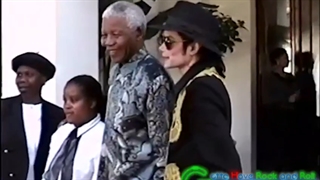 ویدیو کمیاب از مایکل جکسون در تولدش و ظبط اهنگ (FALL A GAINE )چقدر قشنگ با خودش خلوت میکنه و تو تنهایی و تاریکی ...(کپشن)