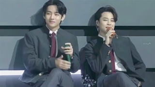 (اجرای آهنگ 친구 از 태형 و 지민)