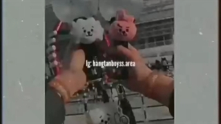 زیباترین ملکه جهان طرفدار بی تی اسه!