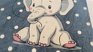 فرش کودک اختصاصی طرح فیل و بادکنک