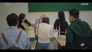 قسمت 6 سریال در دوردست، بهار سبز است +زیرنویس فارسی چسبیدهAt a Distance Spring is Green 2021-720p