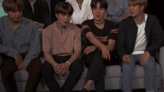 جونگ کوک و آیو