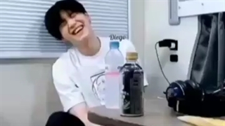 وقتی اینو دیدم مردم از خندههههههه عرررر (یادم رفت اینو کی گذاشته بود:/)