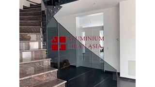 نرده شیشه ای