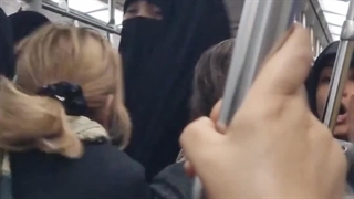 فیلم متاثرکننده از دعوای زنان بر سر موضوع حجاب در مترو تهران