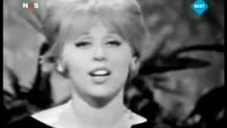 Betty Curtis - Al di là (1961)