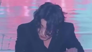 قربون اب خوردنت بشم من:)