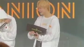 الهی گریه سونو (ادیت زدم اگه با لینک هانی اومدید دیر رسیدید جشن تموم شد.... )