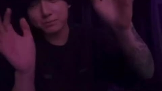 جونگکوک اومده لایو