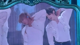 کسی زنده موند؟! من که روحم اینجاست اونم که داره محو میشه