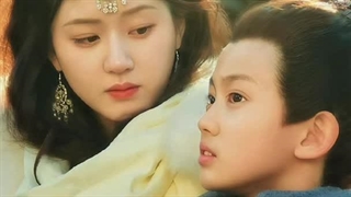 ژلوسی  و پسر بچه