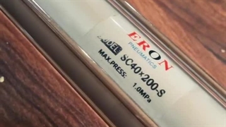 برش منظم میوه با دستگاه اسلایسر دستی