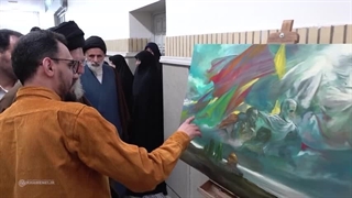اوتاد تابلو نقاشی درباره شهید سلیمانی توسط استاد حسن روح الامینی محضر رهبر معظم انقلاب