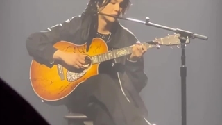 Trivia : Seesaw_Suga