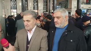 مصاحبه خبرنگار ناصر غلامی هوجقان با بهاری رئیس بازنشتگان تامین احتماعی تبریز